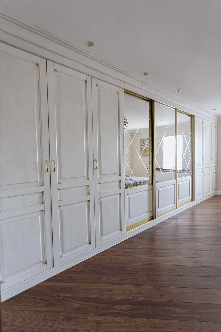 Шкаф в спальню