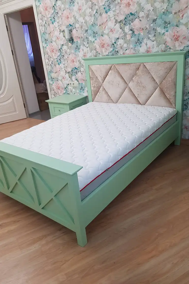 Спальня в зеленом цвете